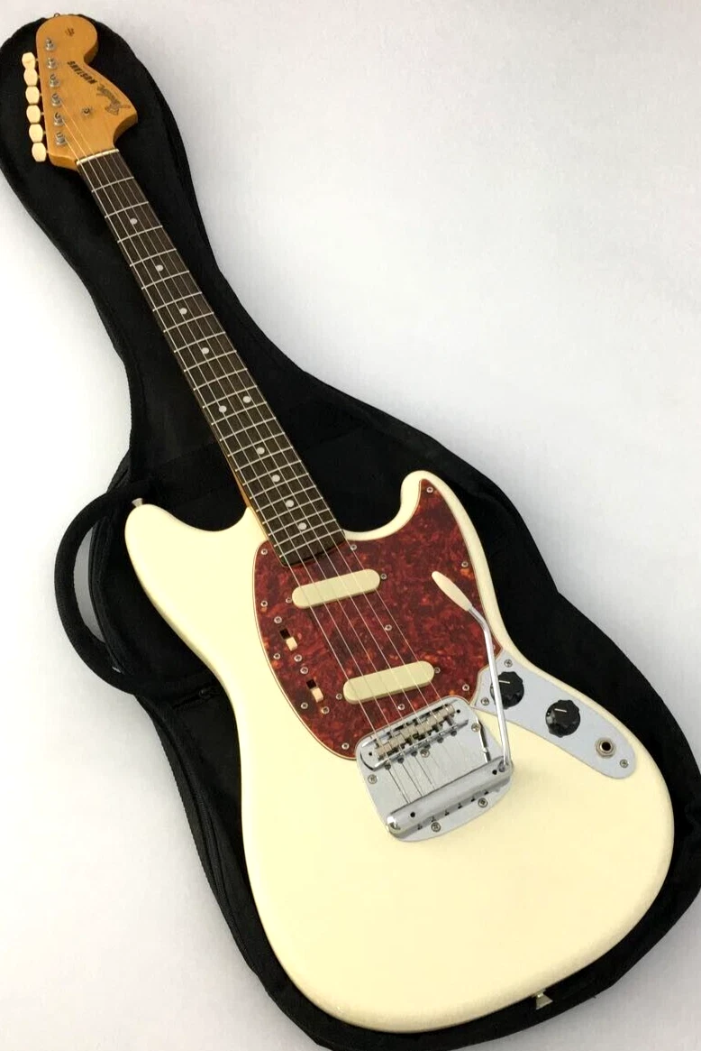 Fender mg65 top