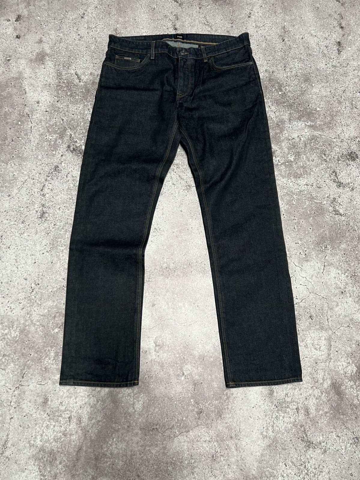 HUGO by Hugo Boss  Jeans Men's 36/32 Regular Fit Dark Wash Denim Casual Stretch thumbnail 2