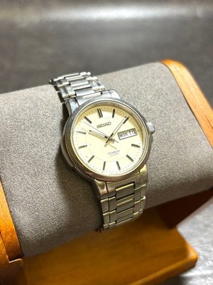SEIKO Titanium Quartz Watch Silver Band White Dial From Japan