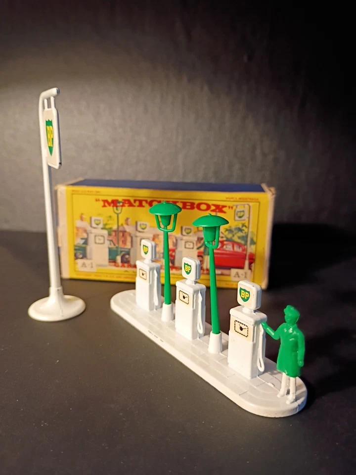 Matchbox A1-BP Petrol Pumps And Sign "BP" 1963 In Original E Box - Image 3 of 4