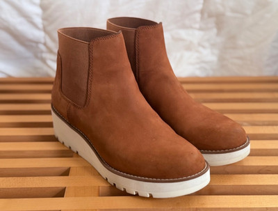 Eileen Fisher Chelsea Wedge Booties Tan Nubuck Womens Size 8 Ankle Boots