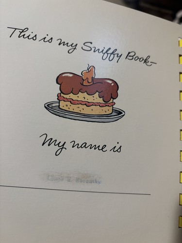 Vintage Baker Smurf's Sniffy Book Board Peyo 1982 Scratch & Sniff 6 Fragrances - Picture 2 of 19