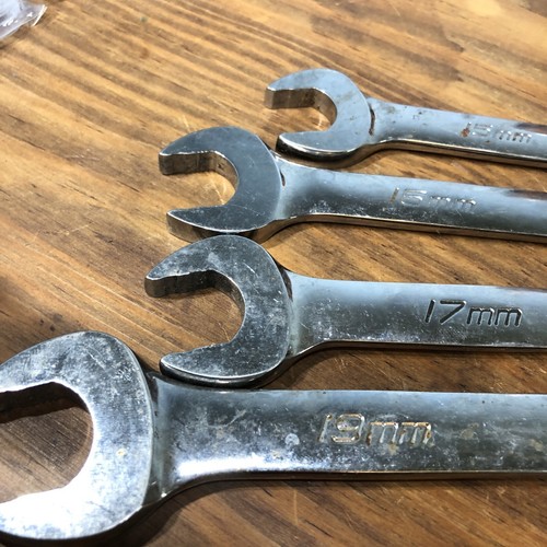 Snap-on SOEXM 15-17, 19 Flank drive Plus 12 Point Combo Wrench Set 4pc Metric - Picture 6 of 13