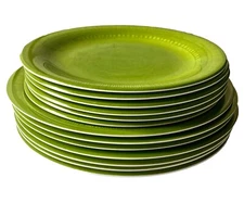 Bed Bath & Beyond Green Melamine Plates 7 Dinner 6 Salad Lightweight Pool Picnic