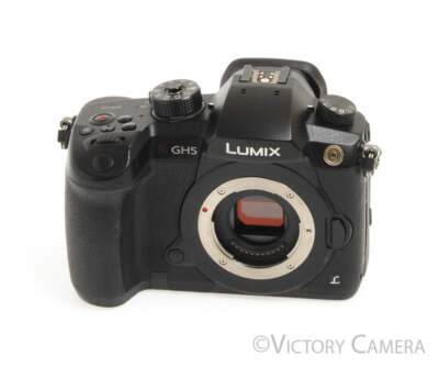 Panasonic Lumix GH5 20.3MP 4K Mirrorless Camera Body w/ 2 Bats