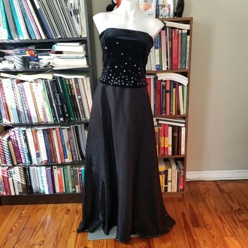 Sz 10 fits 4-6 Y2K Vintage Scott McClintock Millennium 2000 Black Strapless Gown