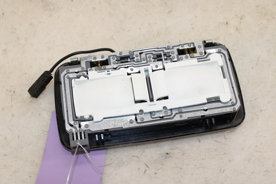 Luz domo interior Fiat 500 2012-2019 OEM LY61 Foto 4 de 4