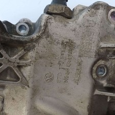 2003-2013 Bentley Continental Flying Spur Ölfiltergehäuse + Kühler 07D115911J