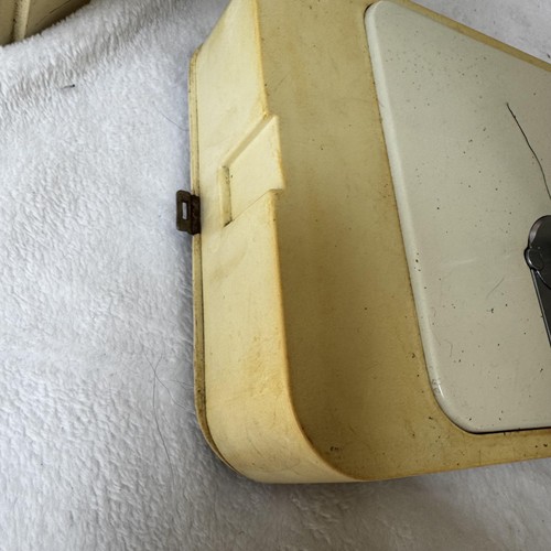 Vintage Singer Touch & Sew Deluxe Zig-Zag Sewing Machine 648 USA w/ Case - Picture 12 of 16