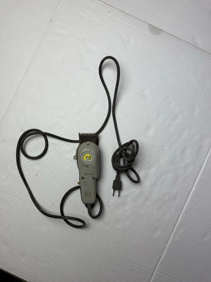 Cortapelos Wahl Senior Modelo 850 De Colección Años 50 *No Probados* Barbero 110 Voltios Foto 2 de 4