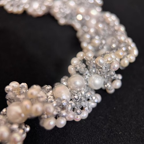 natural crystal and white south sea pearl necklace - Picture 5 of 5