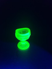 Rosso/ Mosser  Uranium Opalescent Glass Eye Wash Cup Pedestal 2.5" Tall Vintage