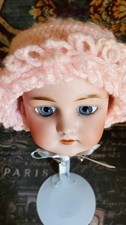 SMALL PINK VINTAGE WOOL BLEND CROCHETED BONNET BLUE TIE STRING FOR BABY DOLLS