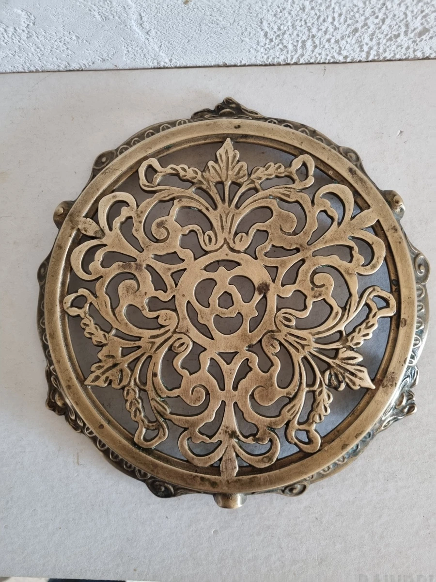 Dessous De Plat En Cuivre Massif Forme étoile Année 1960 - Fait Main Arts & Crafts