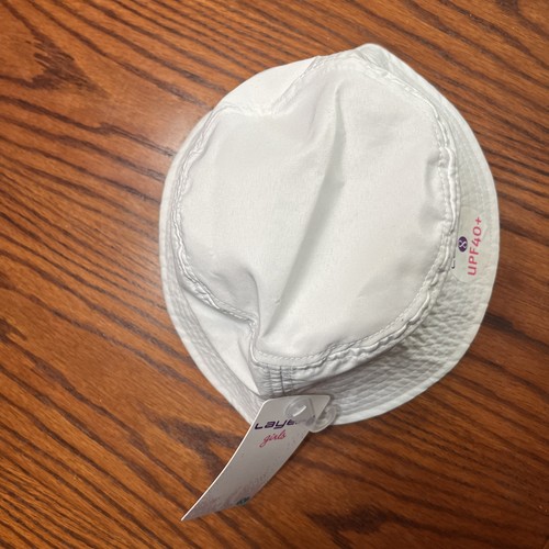 NWTLayer 8 Newborn Girls White Bucket Hat One Size With Strap UPF40+ - Bild 4 von 5