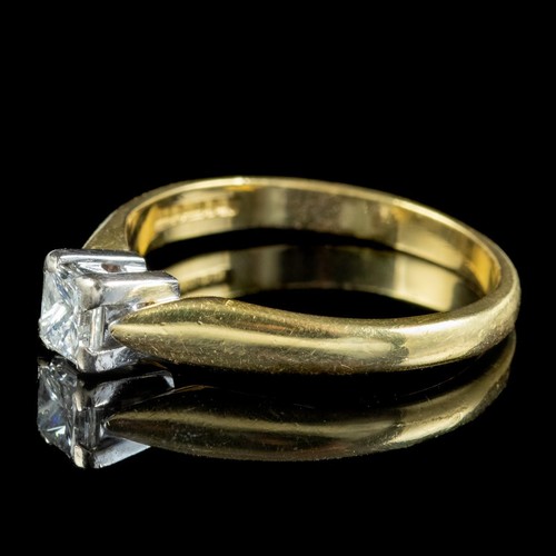 DIAMOND SOLITAIRE RING 0.30CT PRINCESS CUT DIAMOND - Picture 4 of 10