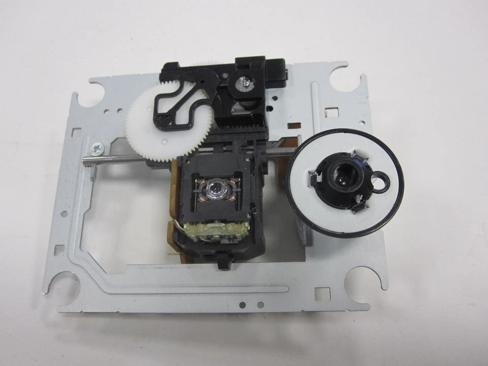 NAD Denon / DCD-700AE / DCD-710AE / DCD-F101 / DCD-F102 / DCD-F107 Lasereinheit NEU!