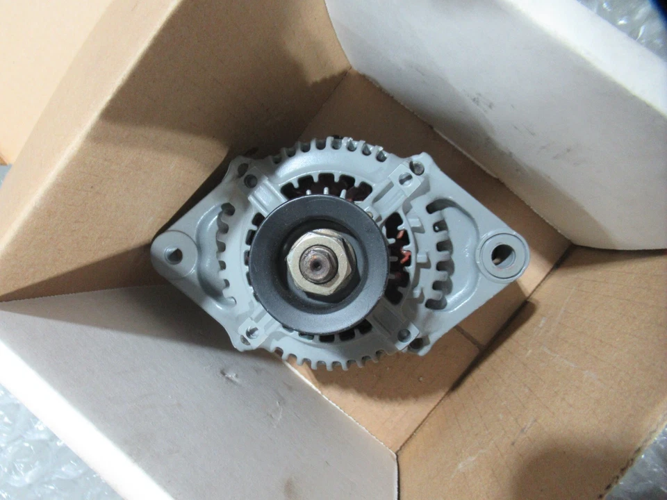 ALTERNADOR COMPATIBLE CON MOTOR INDUSTRIAL ISUZU 4XC1 1984-1990 1002111430 8941012551 Foto 3 de 3