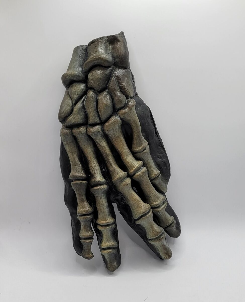 Skeleton Gauntlet Gloves Adult Halloween Accessory Skeleton Gauntlet Gloves Adult Halloween Accessory