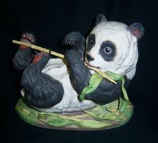 BOEHM PORCELAIN  RECLINING  GIANT PANDA CUB # 400-47 1974