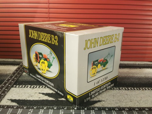 John Deere B-2 1/16 Resin Farm Tractor Replica Collectible by SpecCast - Picture 2 of 6