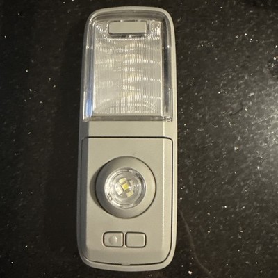 2018-2024 VOLVO VNL 760 FRONT LEFT OR RIGHT INTERIOR DOME LIGHT 22969737 OEM
