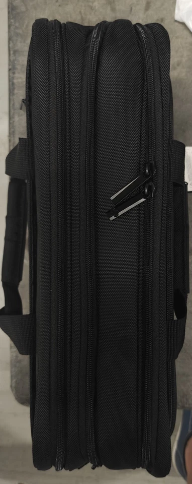 Samsonite Universal 15.6" Classic 2 Notebook Laptop Carrying Case Black - Image 2 of 4