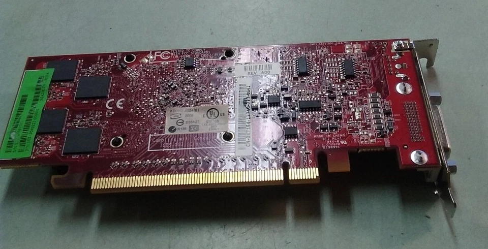Dell ATI Radeon CN-0KT154 X1300 256MB DMS-59 Low Profile PCI-E Graphics Card - Image 2 of 3