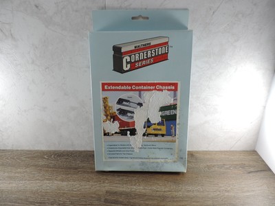 Walthers Cornerstone Series Extendable Container Chassis 933-3110 HO