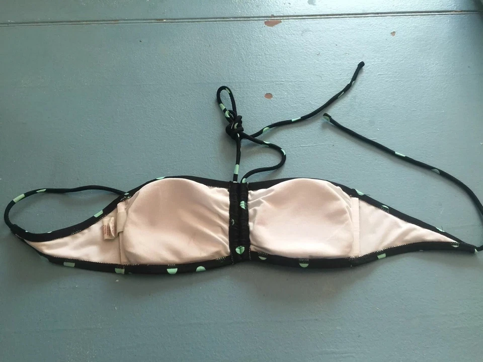 BNWOT Bathing suit Women's Swimsuit Top Black OP Medium Bikini Underwire  — 第 2/3 张图片