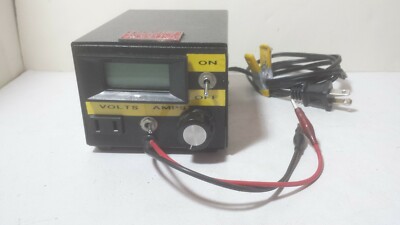 Dooner Model A #011 Volt / Amp Meter Solid State TESTED