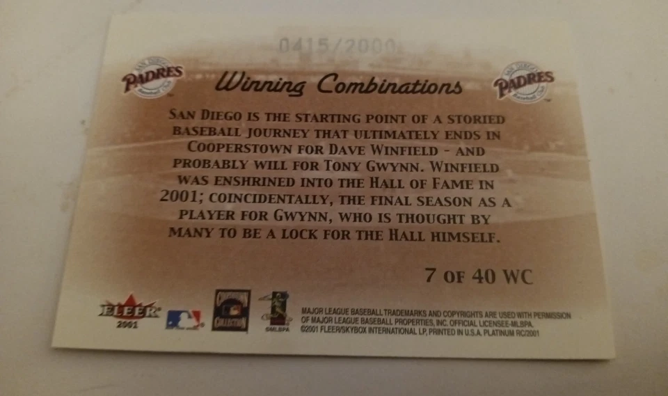 2001 Fleer Platinum Winning Combinations Dave Winfield /Tony Gwynn #7 (415/2000) - Image 2 of 2