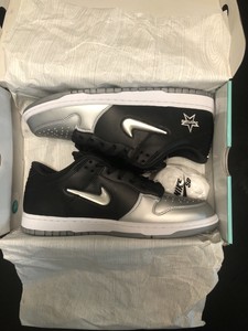 nike sb dunk low supreme jewel swoosh silver