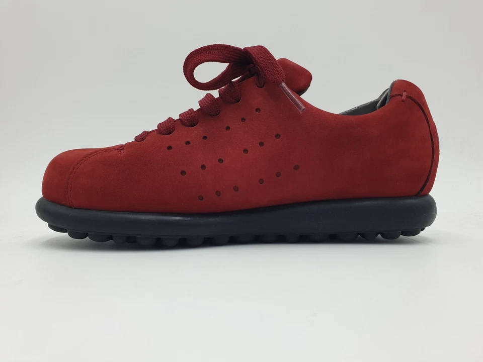 Camper Chaussure Femmes en Daim Rouge Pelotas - Photo 2/2