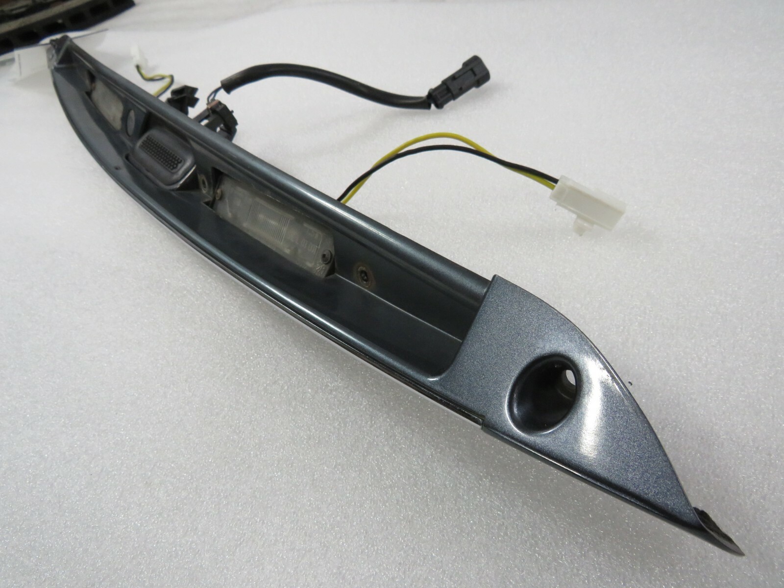 Maserati Quattroporte, Rear License Lamp, Broken Mount, Used, P/N 980139515