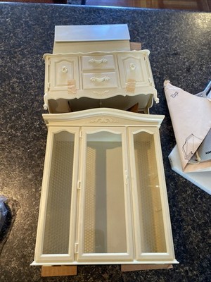 Marx Sindy Doll Breakfront Cabinet With All Accessories Never Played With