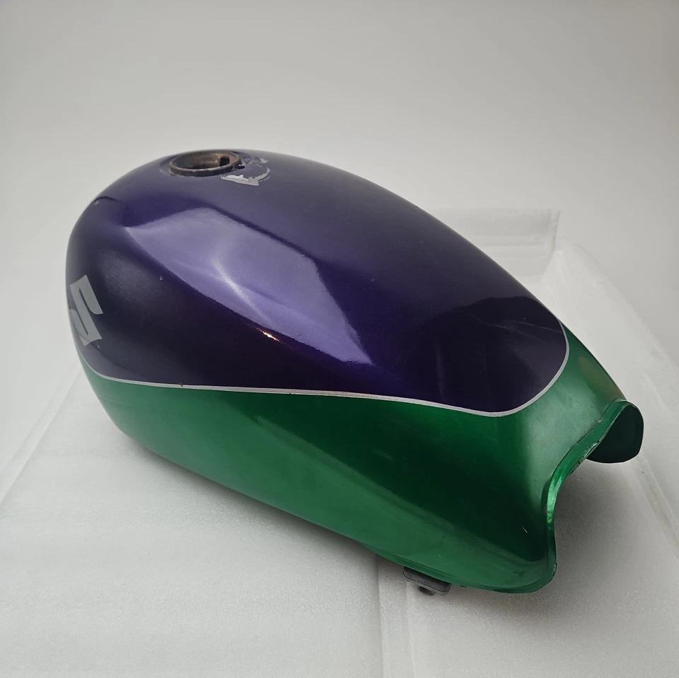 Suzuki GS550E 1980 tanque de gasolina pintura personalizada interior recubierto de epoxi Foto 3 de 4