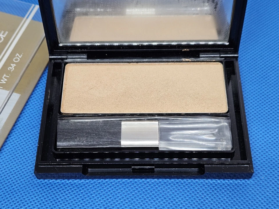 Revlon Pure Radiance Golden Glow Special Effects Powder .34oz - Image 2 of 4