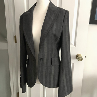 MNG by Mango Y2K Subtle Stripe Gray Wool Single Button Blazer Women sz 8