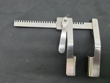 Jarit Cooley Sternal Retractor 300-260 (Refurbished)