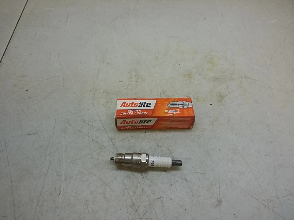 Автомобильная свеча зажигания 764 Autolite медь количество 1 шт свеча зажигания - Изображение 3 из 3