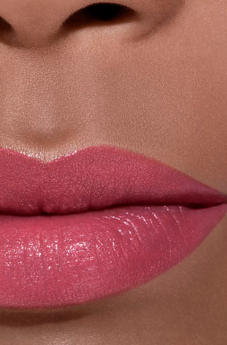 Marie Rouge Coco Etienne CHANEL Rouge Coco Ultra Hydrating Lip