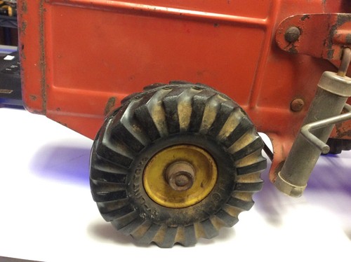 Vintage Nylint Red Pressed Steel Hough Payloader Front End Loader Tractor Toy - Picture 4 of 12