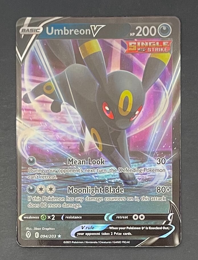 Pokémon Card Umbreon V 094/203 Evolving Skies - Near Mint