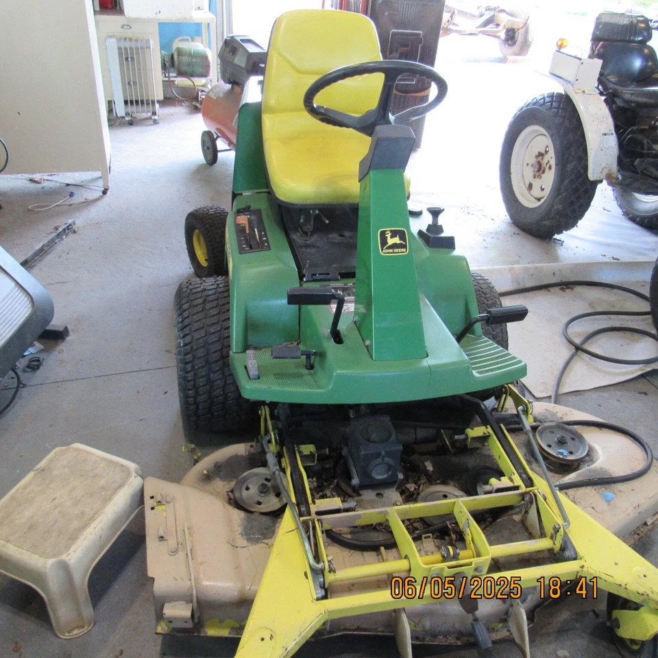 john deere F 725 lawn mower kawasaki motor 54 inch runs great - Image 2 of 4
