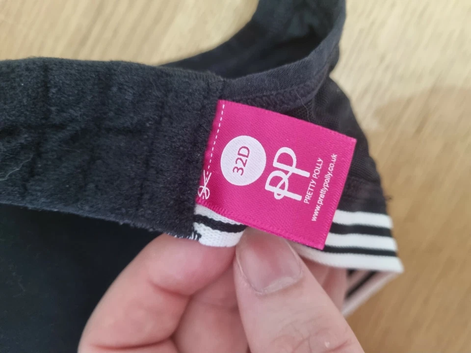 Sujetador Pretty Polly talla 32 D blanco y negro Foto 3 de 3