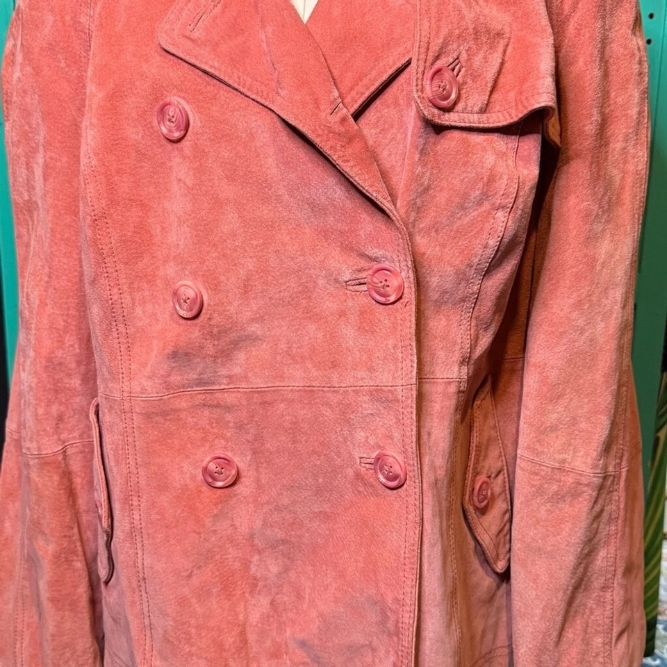 Terry Lewis Women's Coral Double-Breasted Jacket. Suede. 1X. Great Vintage Cond. - Image 4 of 4