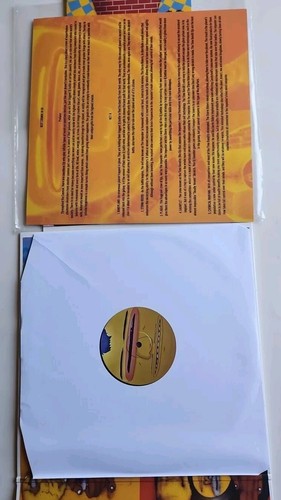 DJ Q-BERT NEXT COSMOS 3LP SET SIGNED + 3 FLEXI DISC'S & SLIPMAT - Picture 6 of 12