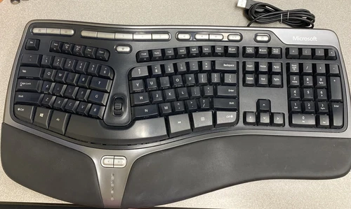 Microsoft Natural Ergonomic 4000 v1.0 Keyboard W/ RISER