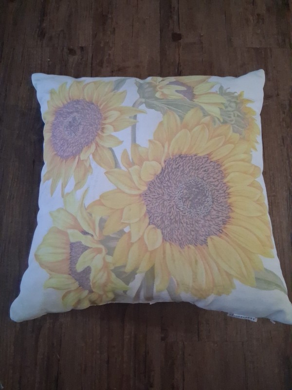  Pottery Barn Sunflower Throw Pillow  Spring Yellow Green Indoor / Outdoor